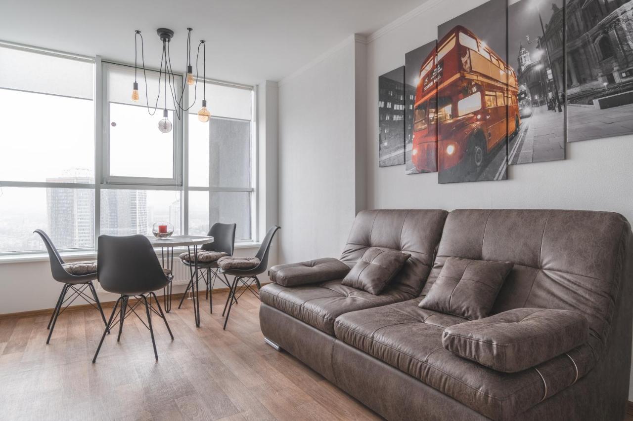 In The Sky Apartment Kiev Exterior foto
