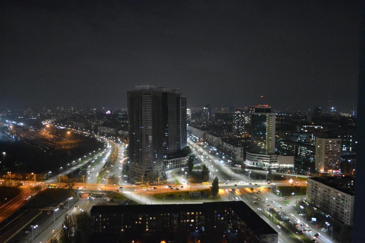 In The Sky Apartment Kiev Exterior foto